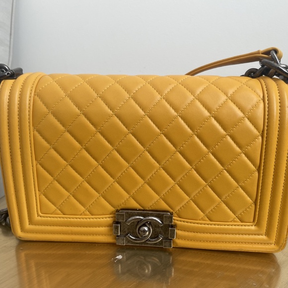 Chanel Boy Flap Bag Quilted Lambskin Old Medium - Picture 11 of 12